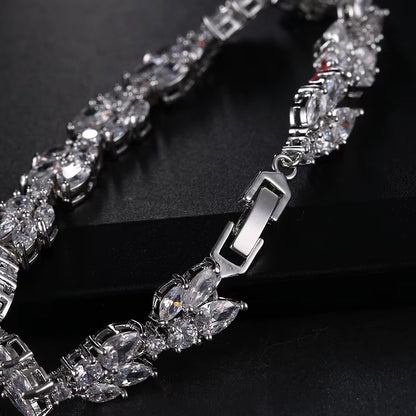 Emmaya High Quality Clear White Cubic Zirconia Leaf Pattern Bracelets