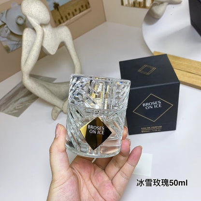 Floral and fruity fragrance