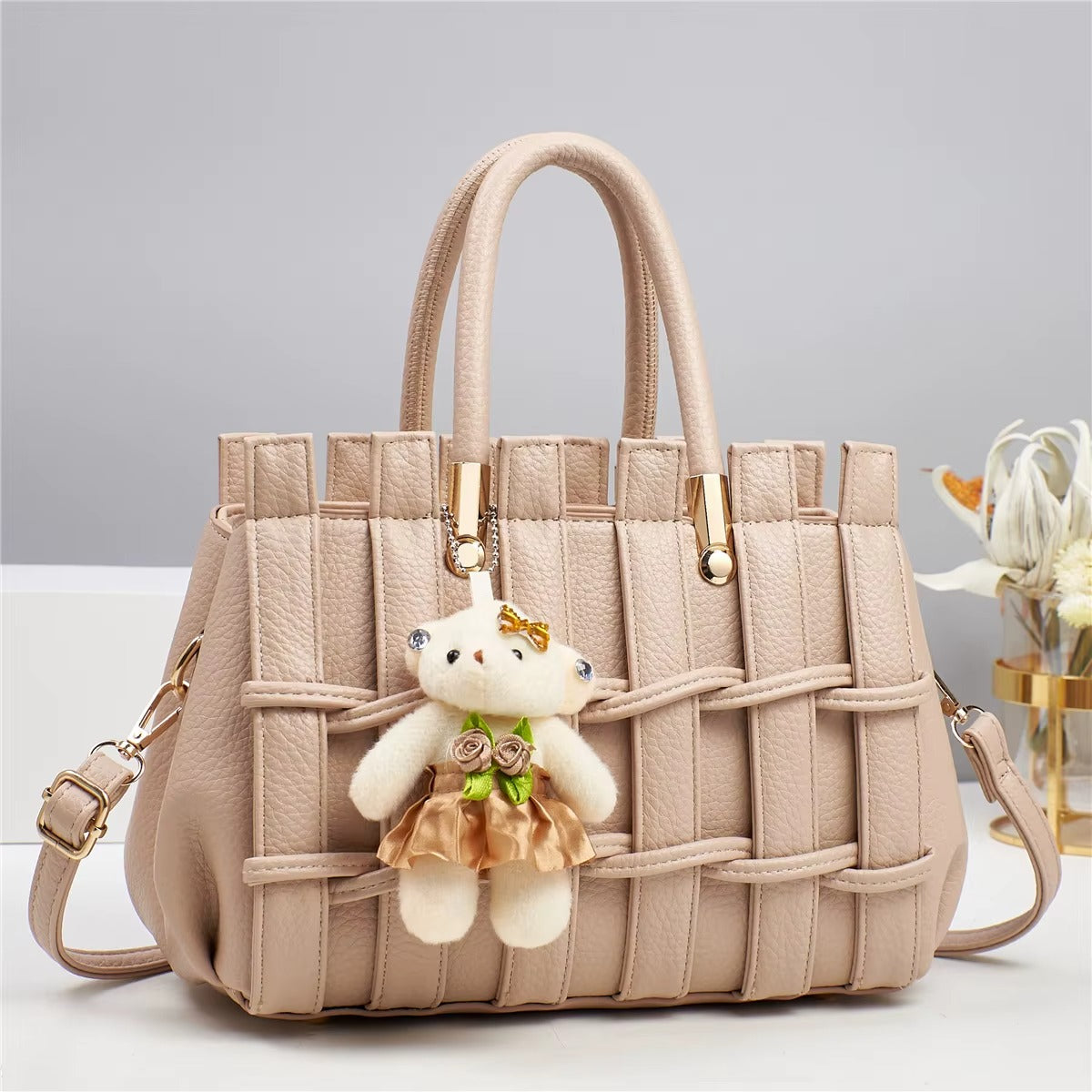 2025 New Large Capacity Scratch resistant Women's Bag