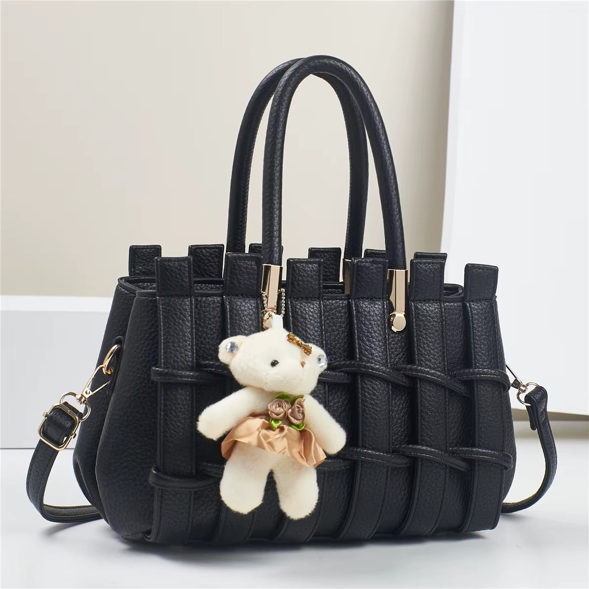 2025 New Large Capacity Scratch resistant Women's Bag